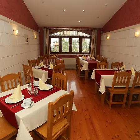 Ivana Bed & Breakfast 3*