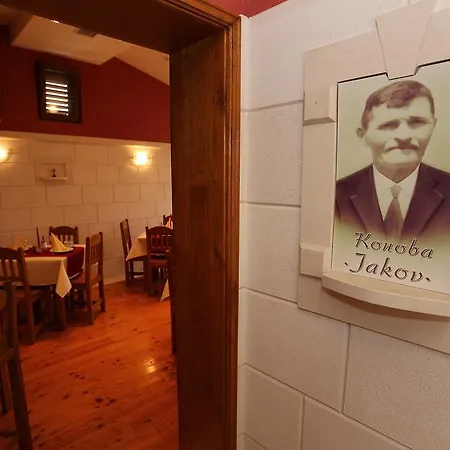 Bed & Breakfast Ivana 3*